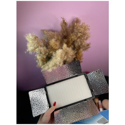 Видеосвет для фото и видео LED U-640 с усиленным штативом на 2 метра 829000₽