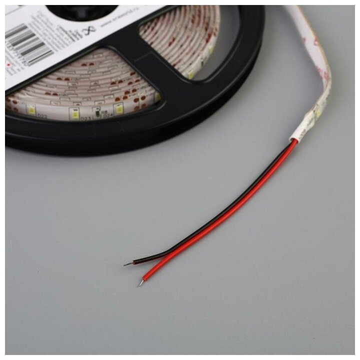 Светодиодная влагозащищенная лента ЭРА 4,8W/m 60LED/m 2835SMD белый 5M - фото №16