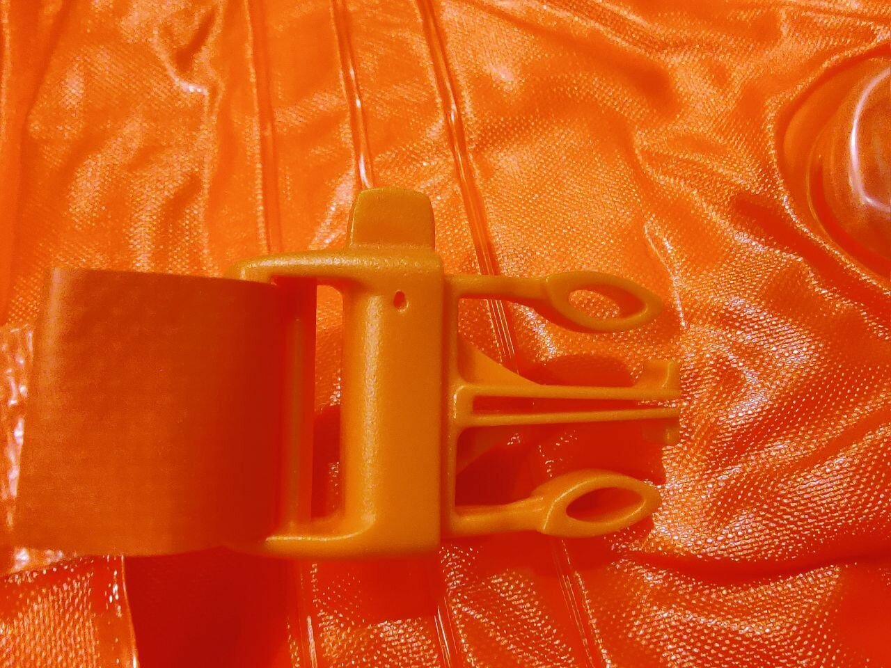 Буй для плавания надувной со свистком — фото 1