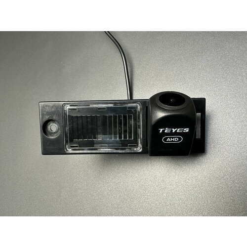 Камера заднего вида Teyes AHD для Hyundai Tucson Хендай Туссан 2016 - 2018 2490₽