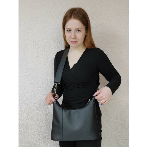 Сумка багет , фактура гладкая, матовая, черный