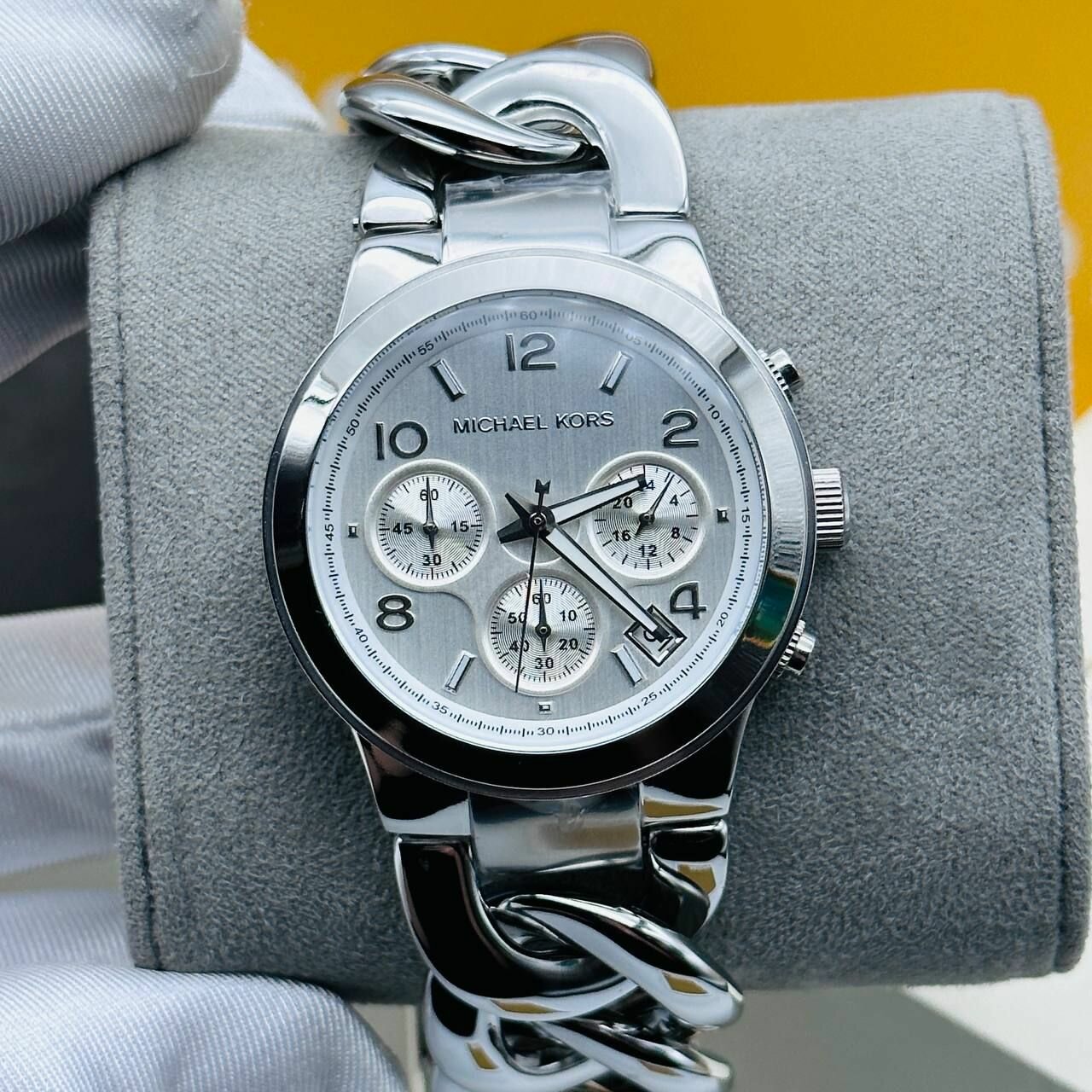 Наручные часы MICHAEL KORS, серебристый