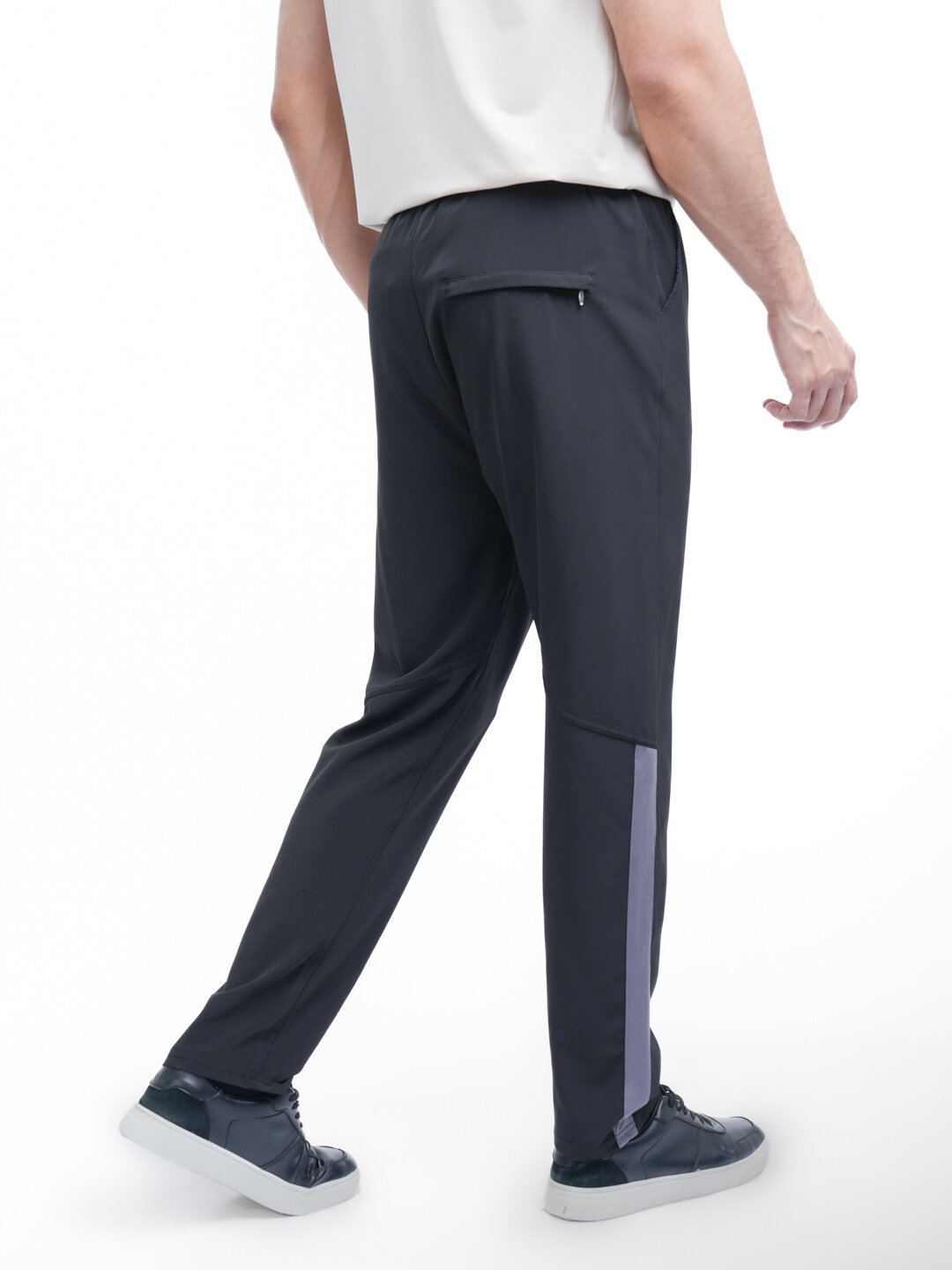 Брюки спортивные NIKE, размер XL, черный — фото 1