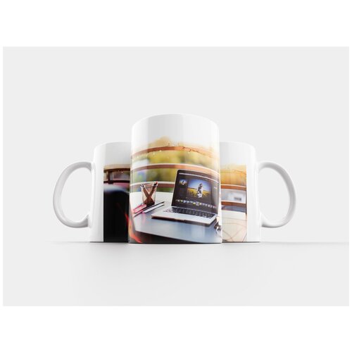 фото Кружка "размытие, мобильный телефон, рождественские огни" 320 мл lotsprints