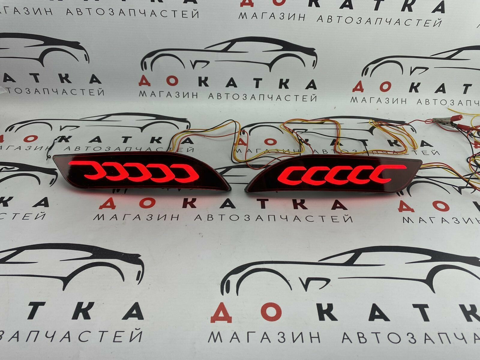 Катафоты на зад бампер Приора 2, 21704 неон 3х Режим красный матовый (ML101) к-т