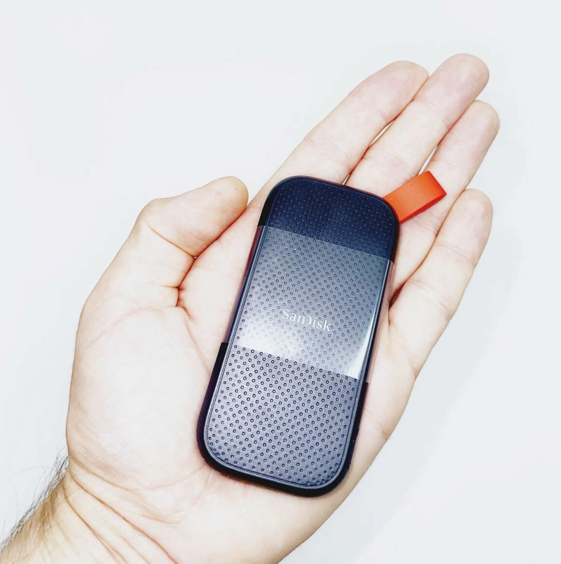 SanDisk Portable 800 МБ/сек серый — фото 7