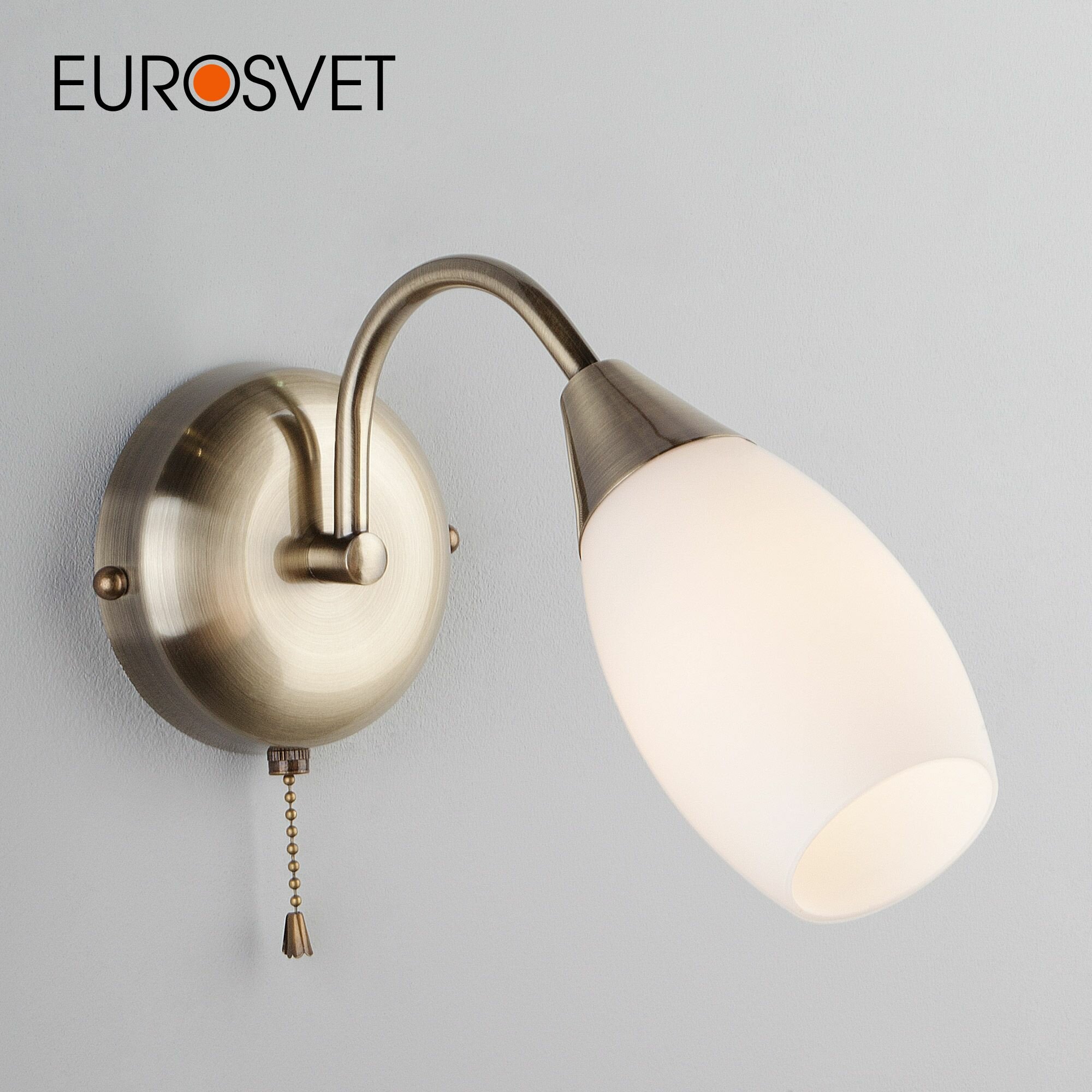 Бра / Настенный светильник со стеклянным плафоном Eurosvet Ginevra 30280/1 античная бронза