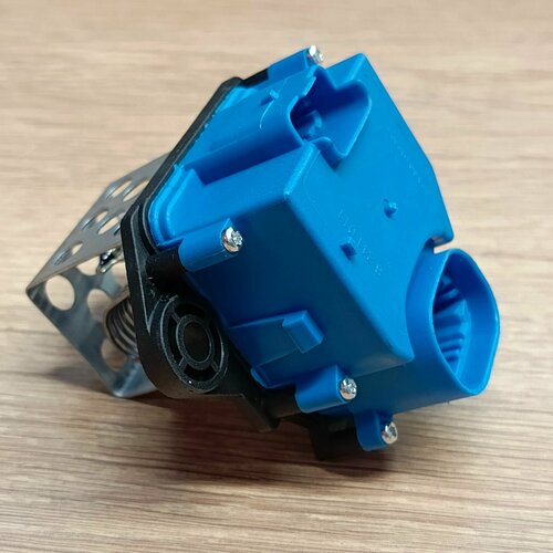 Резистор блок управления вентилятора радиатора PeugeotCitroen 307 308 Partner B9 Berlingo B9 C4 арт ERDCT012 1308CP 9673999980 9673999880 1308CN 1308CL 1500₽