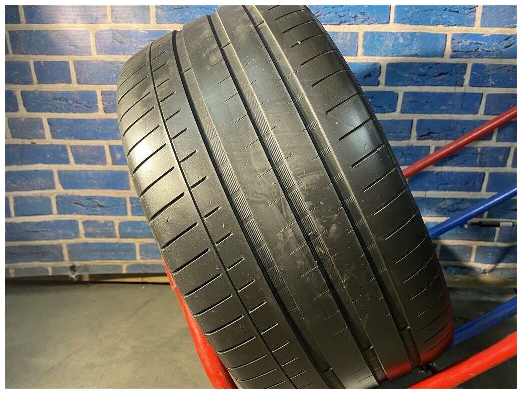 Vredestein Ultrac Vorti 295/35 R21 107Y