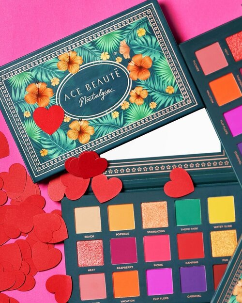 ACE BEAUTE COSMETICS палетка теней для век Nostalgia Palette