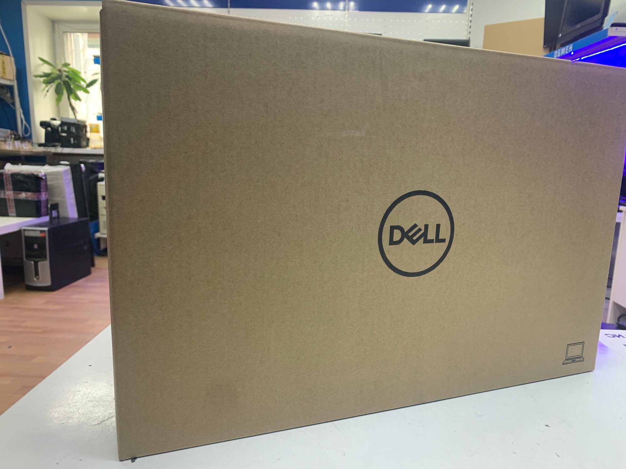 DELL Vostro 3520 черный 15.6" (3520-3820)