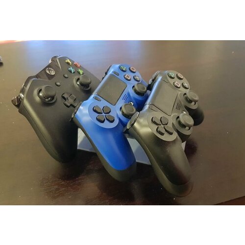 Подставка для геймпадов PS4Xbox на 3 местасерая 59900₽