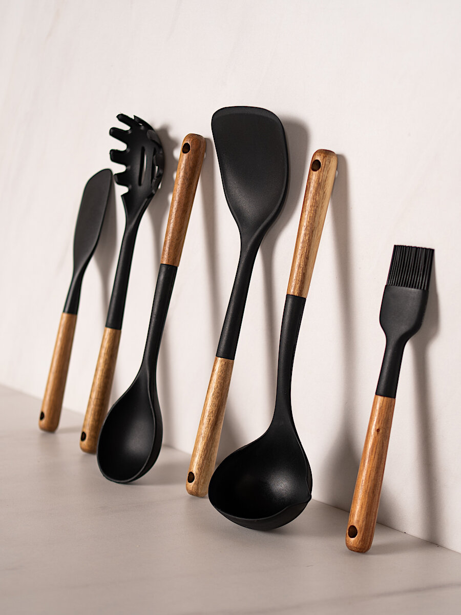 Картинки Набор кухонных принадлежностей hilZz из силикона и дерева 6 предметов