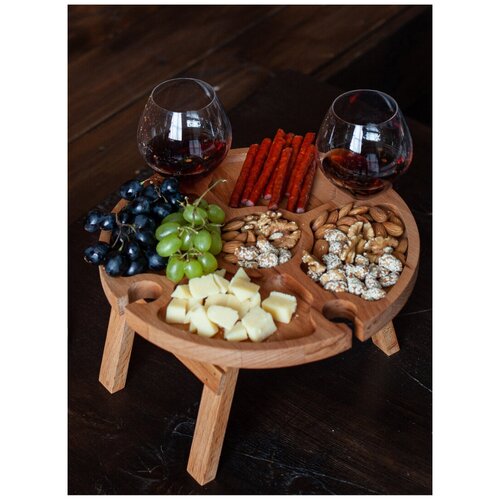 Столик винный на 4 бокала из бука