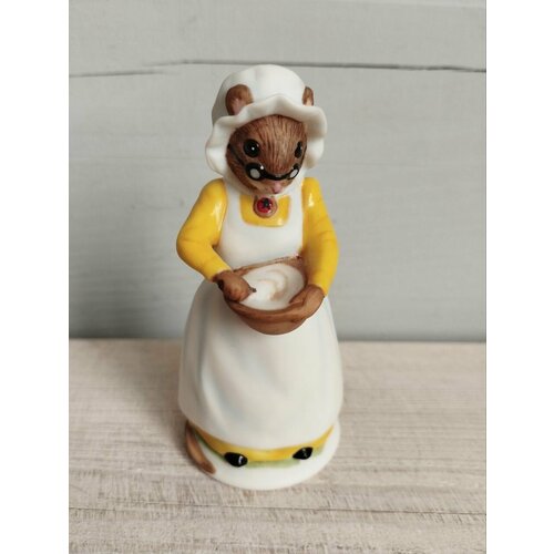 Фарфоровая статуэтка мышь Woodmouse