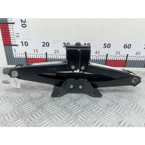 Домкрат Renault Master 3 995505057R арт1995873 22570₽