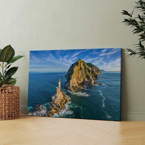 Картина на холсте (Большая скала посреди океана) 20x30 см. Интерьерная, на стену.