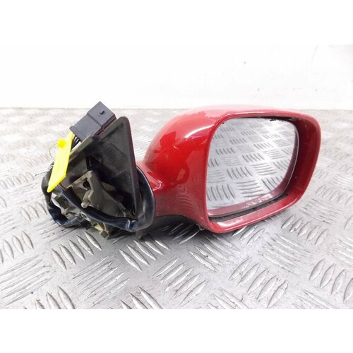 Зеркало боковое правое Volkswagen Passat 5 3B1857508F арт1818-5847592 7056₽