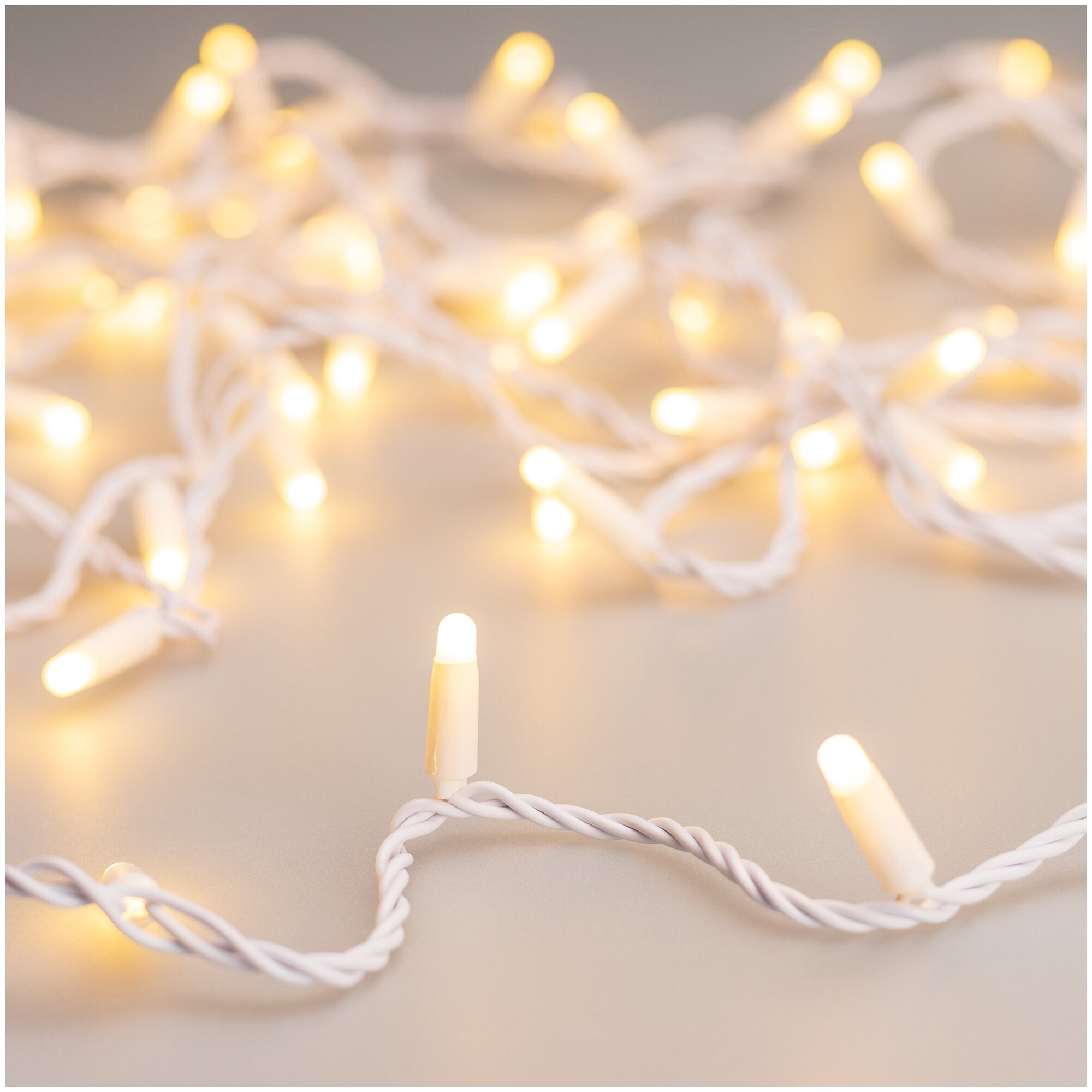 10м. Светодиодная гирлянда нить Ardecoled 230V ARD-String-Classic-10000-White-100Led-Milk-STD Warm (31204) - фото №1