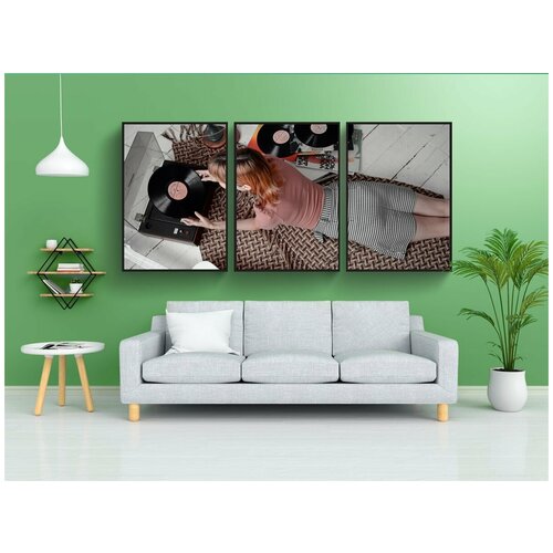 фото Набор модулных постеров для интерьера "женщина, винил, винтаж" 60x90 см. в тубусе, без рамки lotsprints