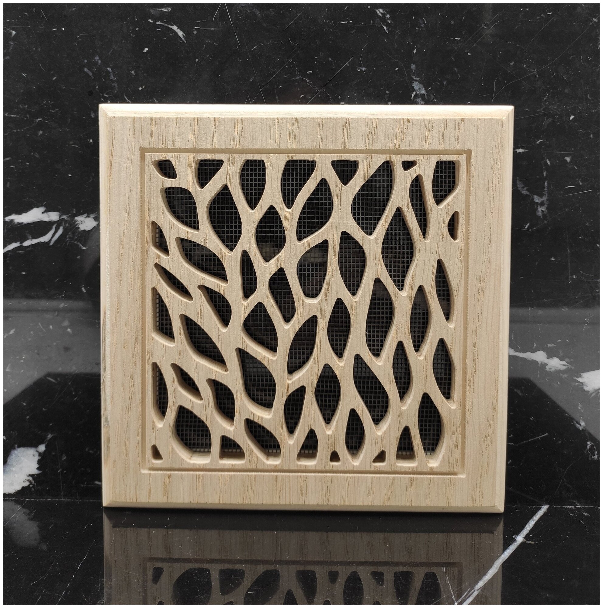 Решетка декоративная деревянная на магнитах Пересвет К-24 150х150мм - фотография № 4