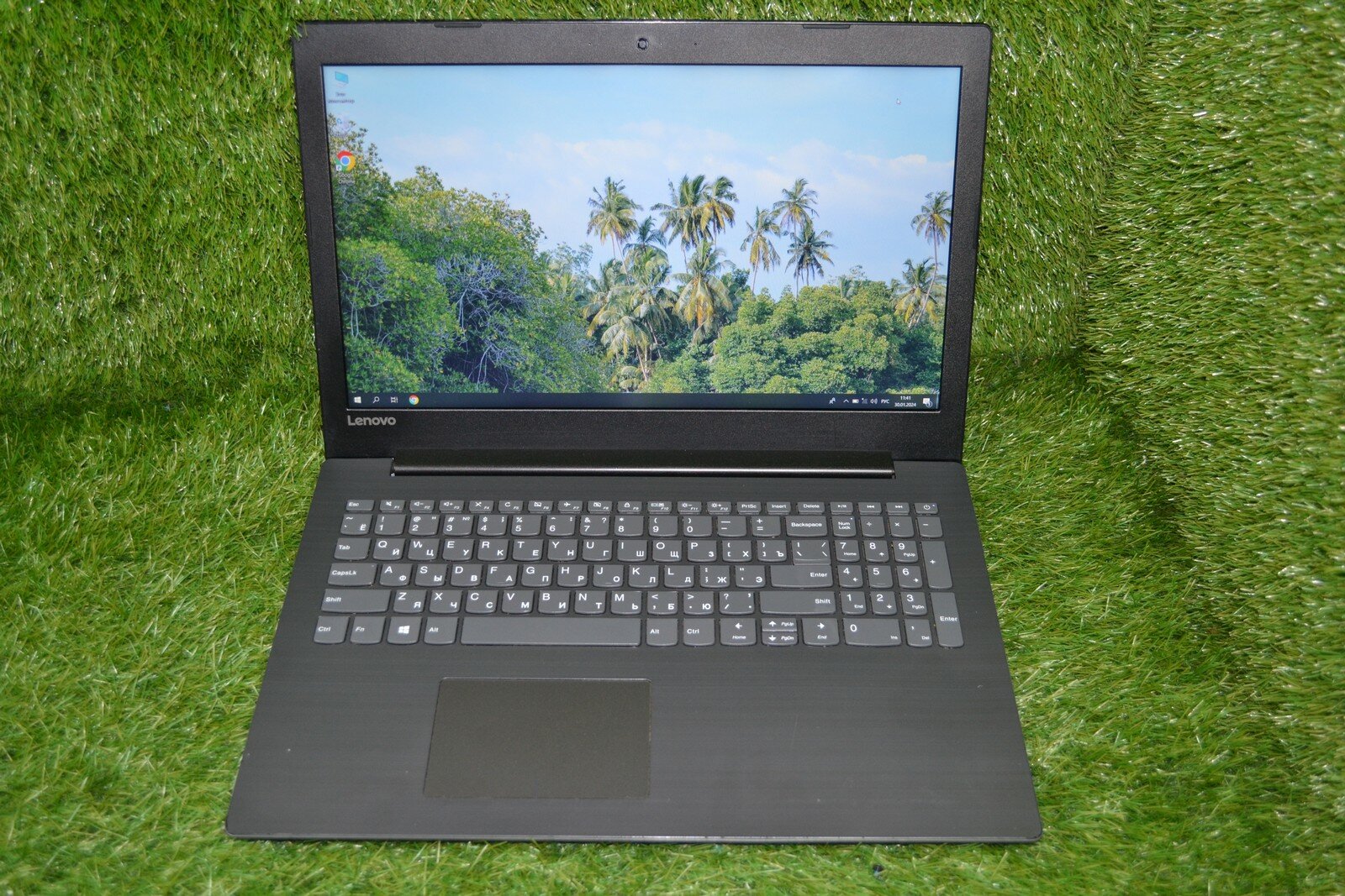 Ноутбук 15,6" Lenovo IdeaPad 320-15AST (AMD A9-9420, RAM 8 ГБ, SSD 240 ГБ, HDD 750 ГБ, AMD Radeon 530 2 ГБ GDDR5)