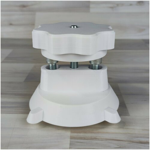 Крепление для экспедиционной канистры 