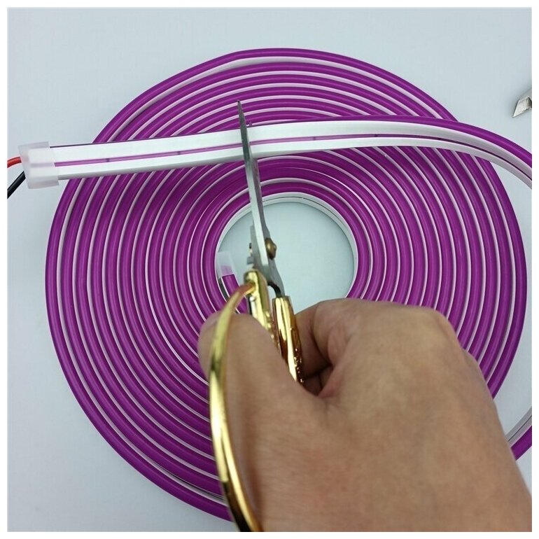 Гибкий светодиодный неон (5 метров) 12В 6х12мм IP65 фиолетовый - фотография № 6