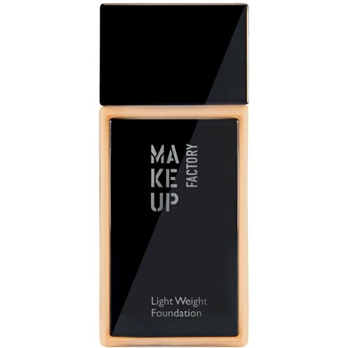 Make up Factory Тональная основа Light Weight Foundation, тон 17 светлый песочный