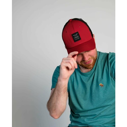 фото Бейсболка , размер 58, бордовый нет бренда