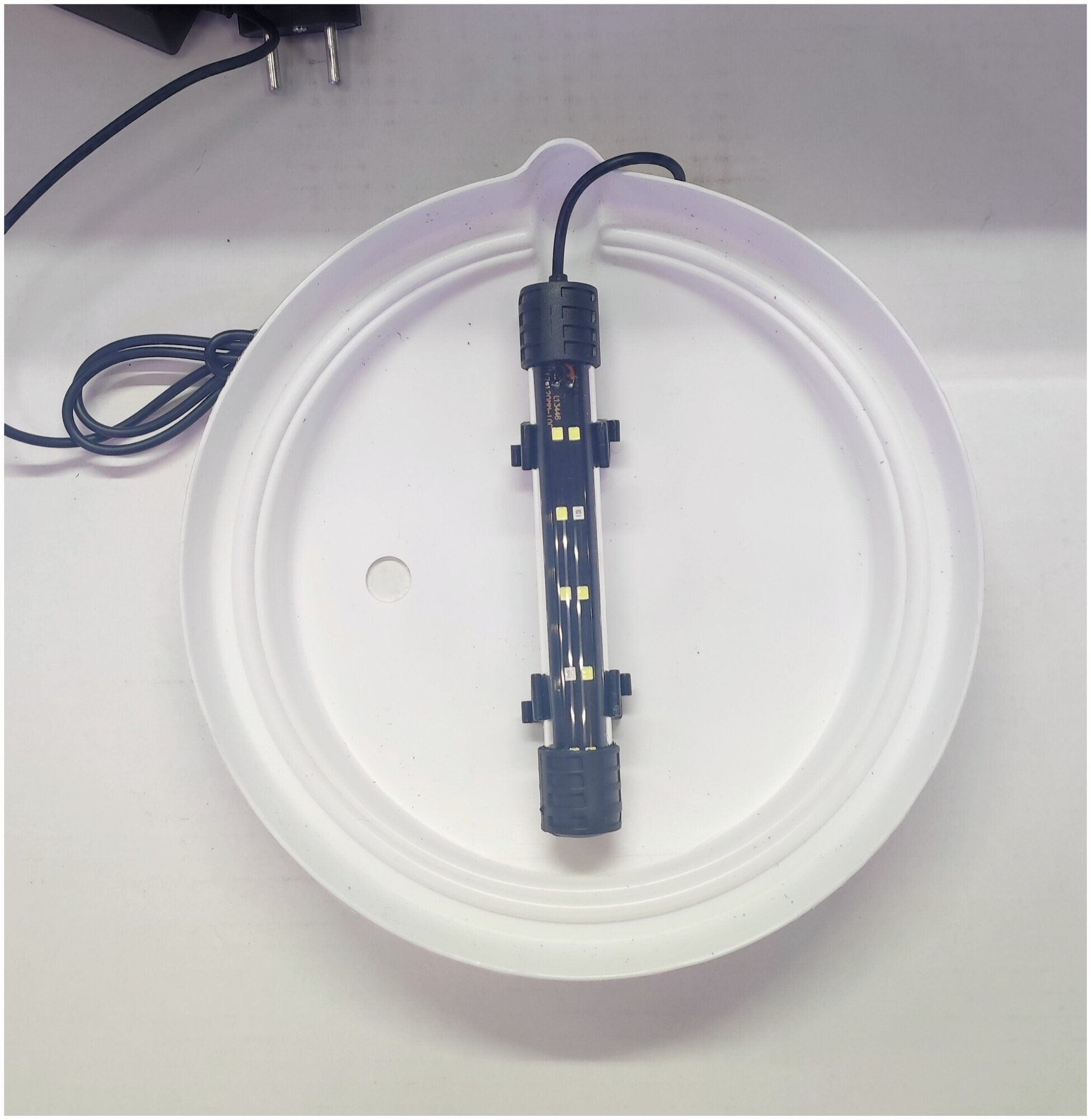 Крышка-светильник для круглого аквариума 13 литров, диаметр 20 см, белая - фотография № 3
