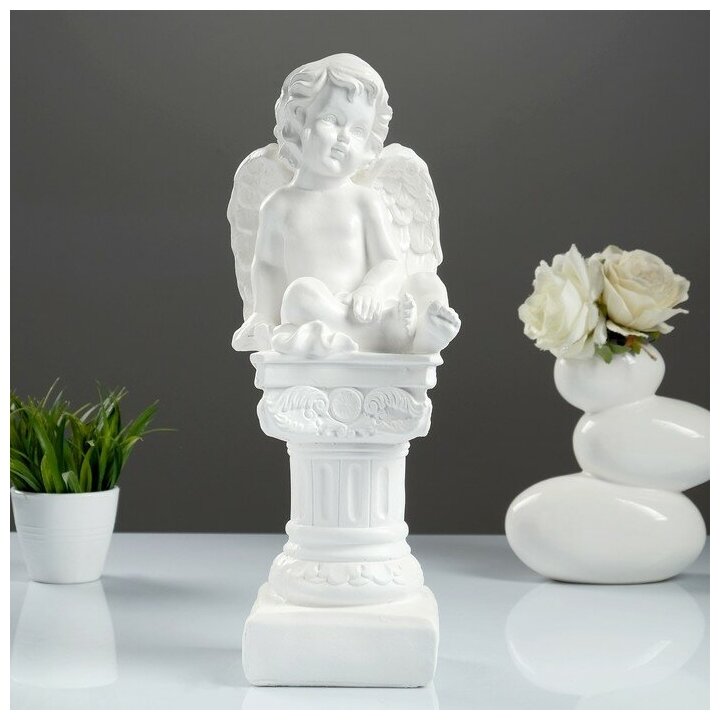 фото Фигура "Ангел на пьедестале" белый 15х15х42см