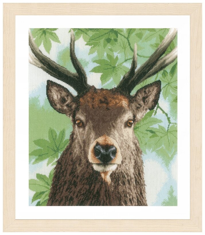 Набор для вышивания Proud red deer 40 х 49 см LANARTE PN-0168208