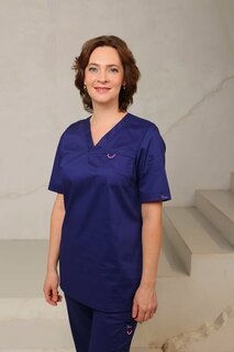 Изображение товара Куртка медицинская вилан женская, удлиненная, цв. синий, тк. Твил-стрейч, размер 54, рост 158-164 см