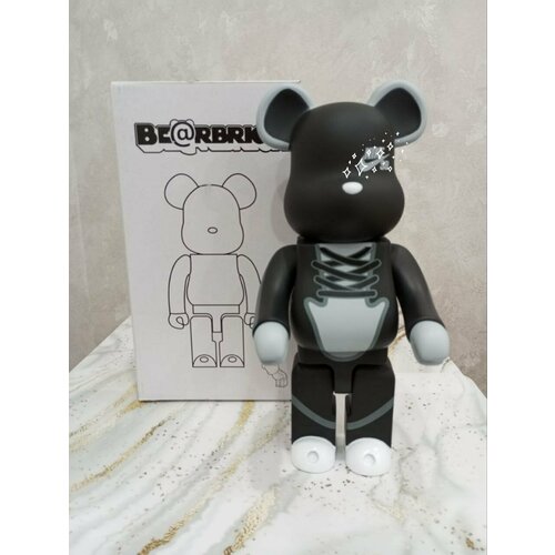 Фигурка Medicom Toy Bearbrick SB виниловая черная 28 см 4000₽