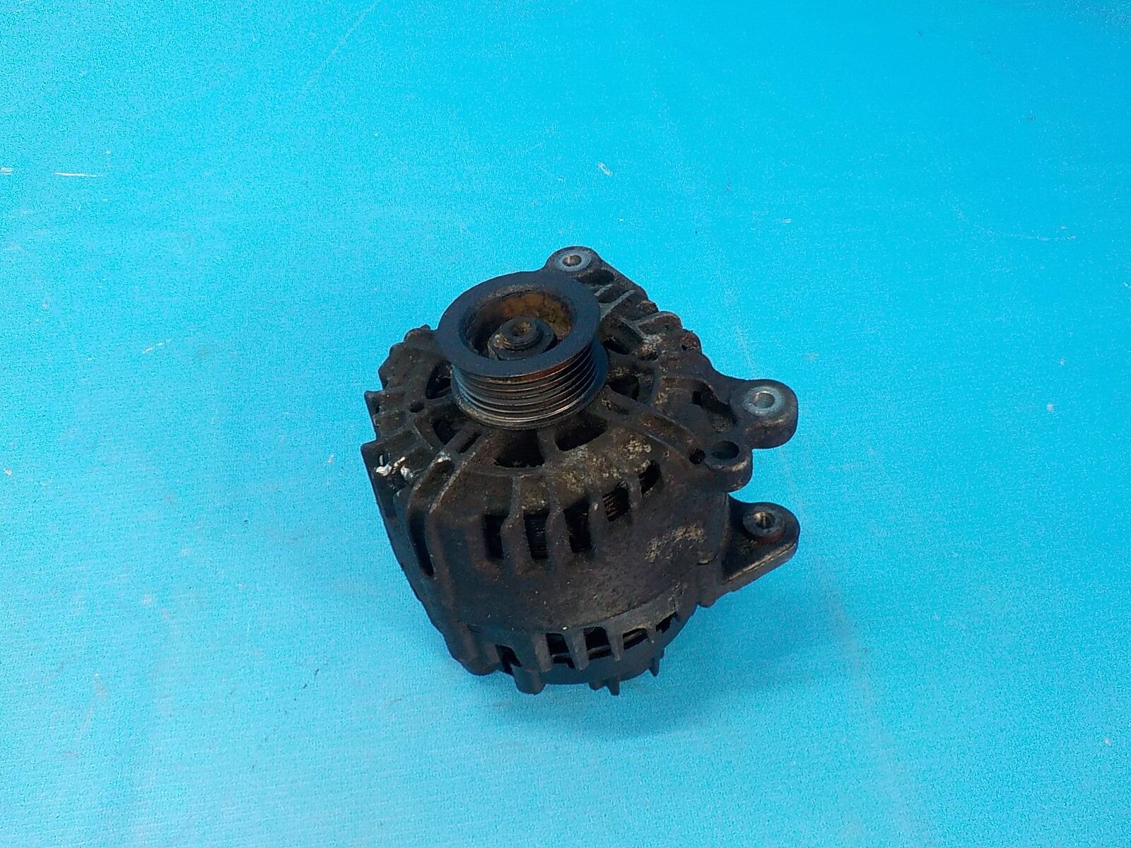 Генератор двигателя VOLKSWAGEN Touareg 1 (7L) 2002-2010 059903023G - Б/У
