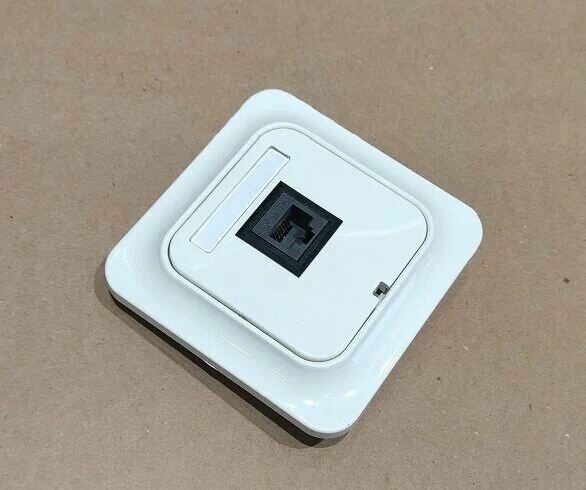 Розетка компьютерная 1х8(5) белая, серия TREND, LEX5102251R Schneider Electric