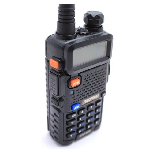 Радиостанция Baofeng UV-5R 8W, черная, рация для охоты, для туризма (с FM-модулем)