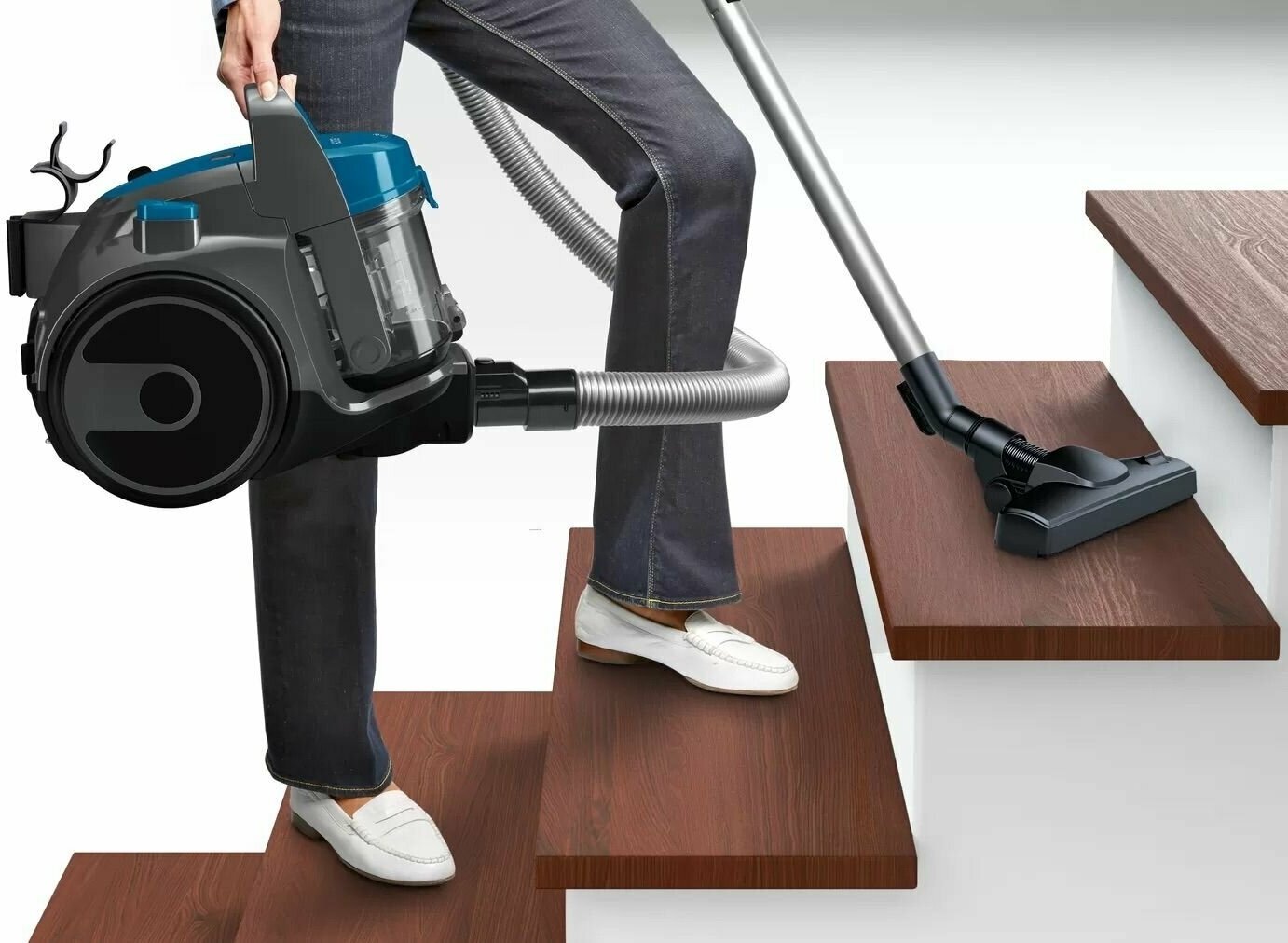 Пылесос Bosch Serie 2 BGS05A220 700Вт синий — фото 1