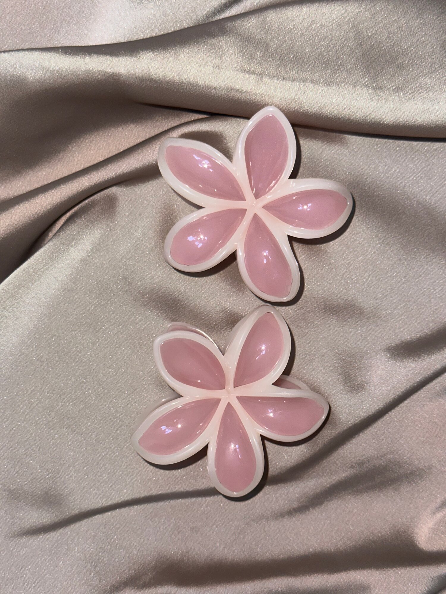 Набор матовых заколок для волос , лилия ,2в1, цвет розовый