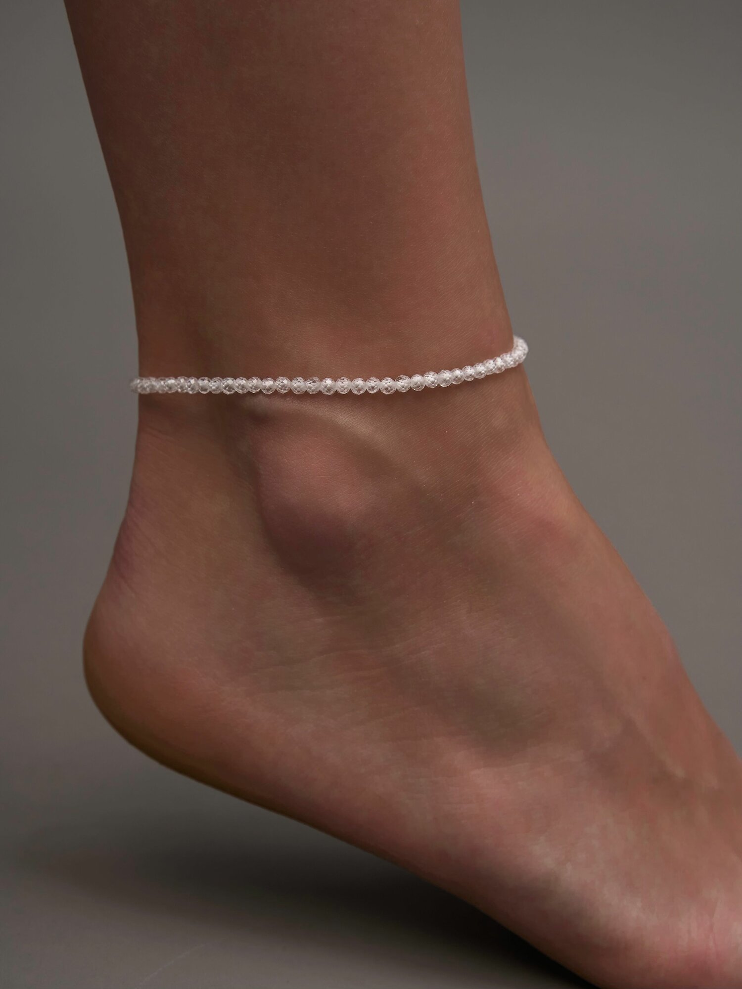 Браслет на ногу, длина 21 см, 1 шт., белый — фото 1