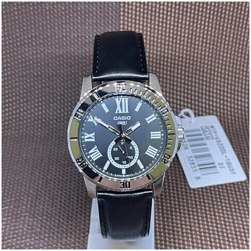 Наручные часы CASIO Collection MTP-VD200L-1B, серебряный, черный casio collection mtp e145d 1b