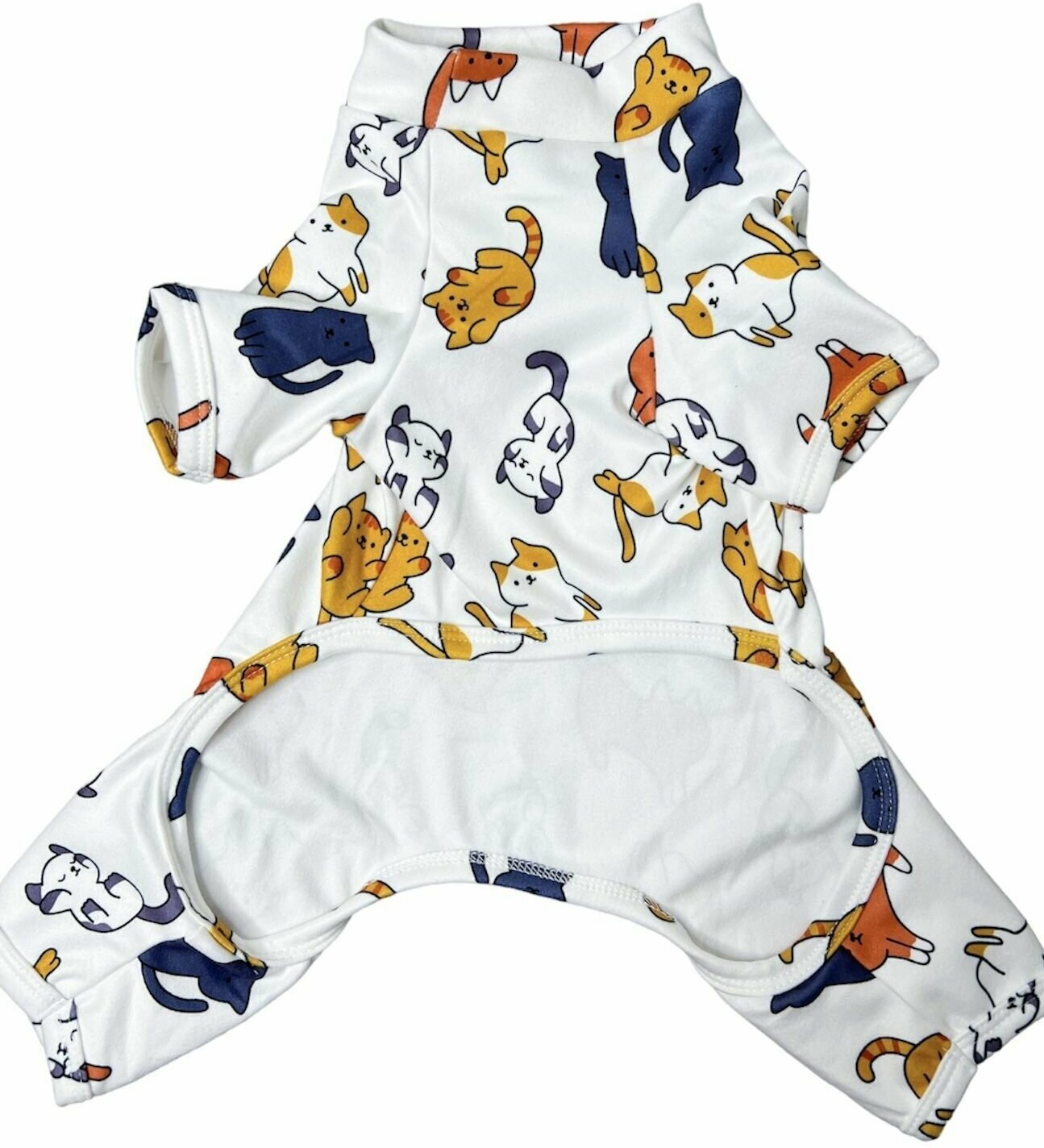 Пижама-костюм для мелких и средних пород собак / Размер L / Белый - фотография № 8