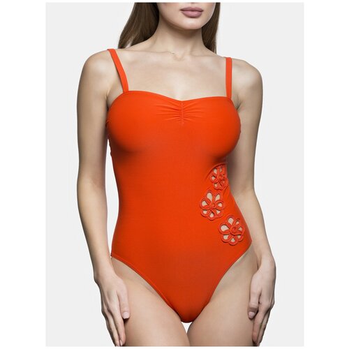 Слитный купальник Nicole Olivier размер 38 красный 5238₽