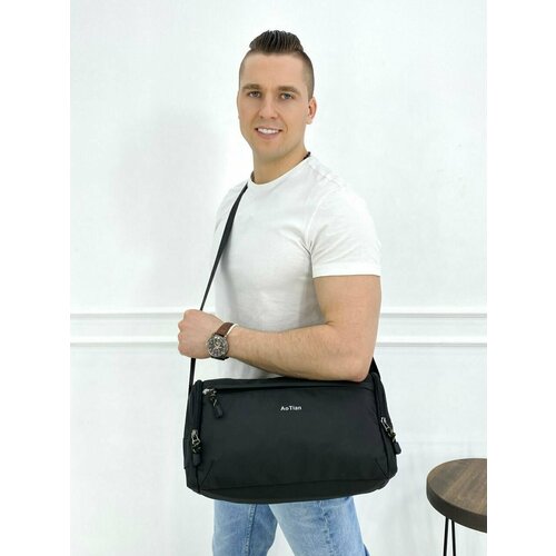 фото Сумка спортивная 20822 черный, 10 л, 18х20х36 см, ручная кладь, черный нет бренда