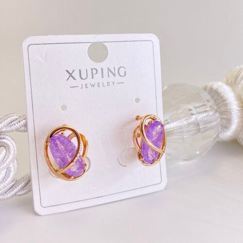 фото Серьги xuping jewelry, бижутерный сплав, кварц синтетический, фианит, размер/диаметр 15 мм., фиолетовый, золотой