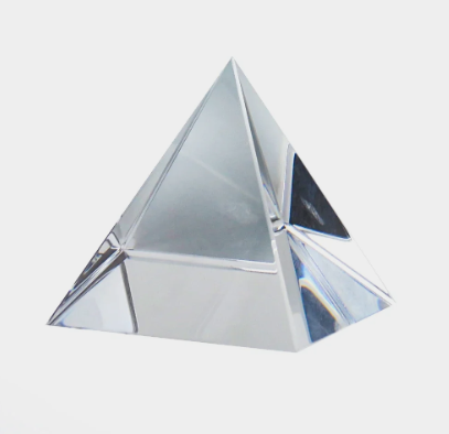 Пирамида хрустальная, 4*4*4,5 см