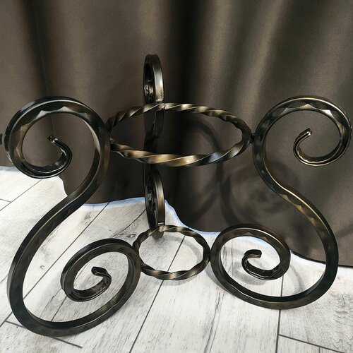 Подставка для цветов кованая