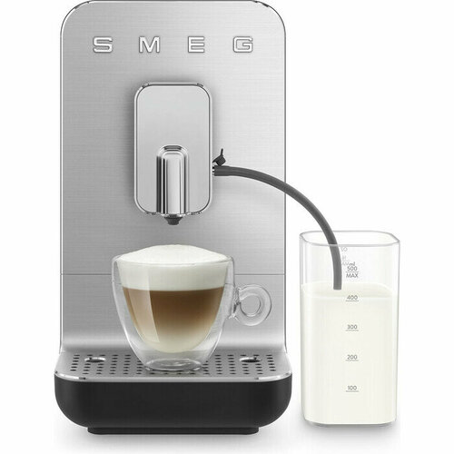 Кофемашина Smeg BCC13BLMEU 9599000₽