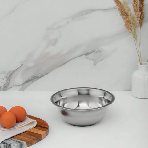 Изображение товара Металлическая миска VETTA, глубокая, 18см, 900 мл, нерж. сталь